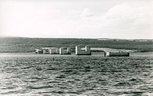 Строительство моста через Кольский залив. 20 июля 2000 г. Фото Ю.Чернопятова. ГАМО. Ф. Р-146. Оп. 2. Д. 200. Д. 201.