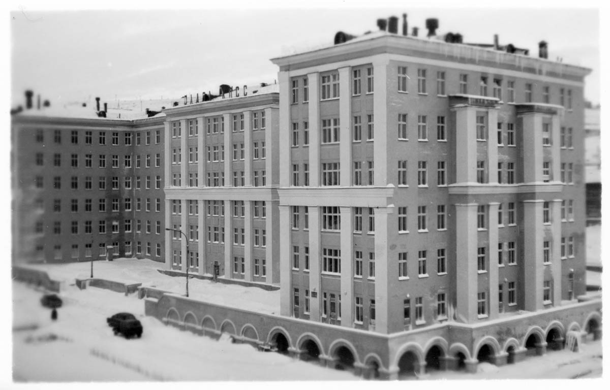Ф.Р-1310, оп. 3, д. 3375. Здание городской больницы, 1963 г.