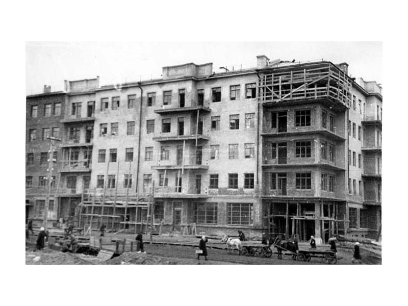 Строительство каменного дома на проспекте Сталина (в настоящее время  - дом № 76 по проспекту Ленина). 1934 г. Ф. Р-1310, ед. хр. 635